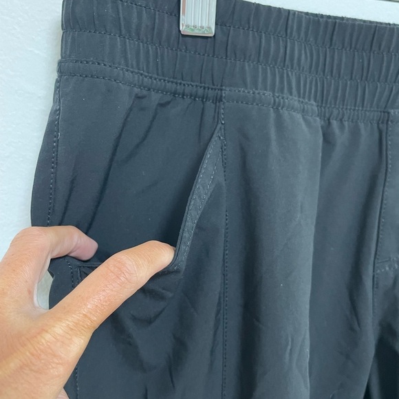 The North Face Black Jogger Pants Size 4 - Picture 3 of 6